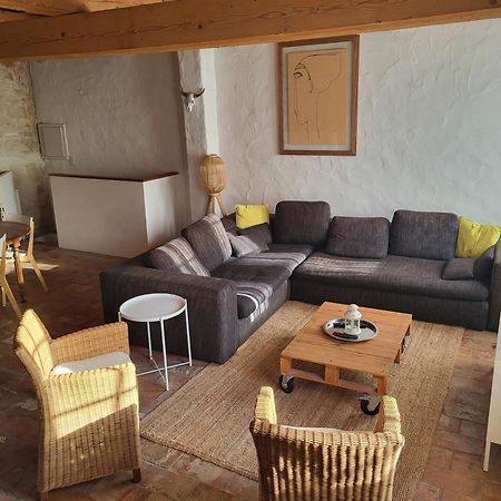 Maison Atypique Coeur De Village Historique Villeneuve-les-Avignon Bagian luar foto
