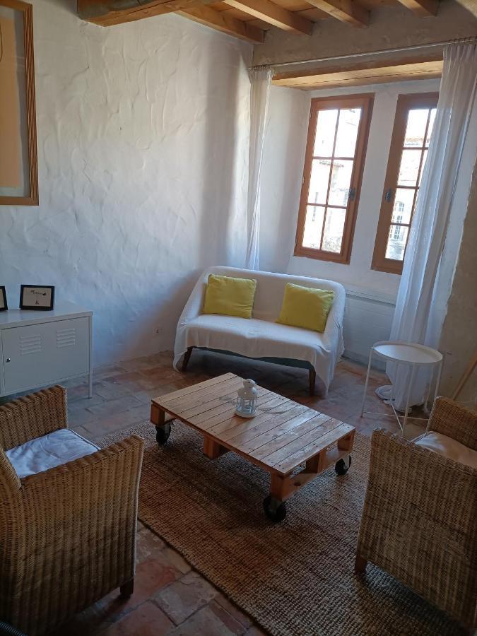 Maison Atypique Coeur De Village Historique Villeneuve-les-Avignon Bagian luar foto