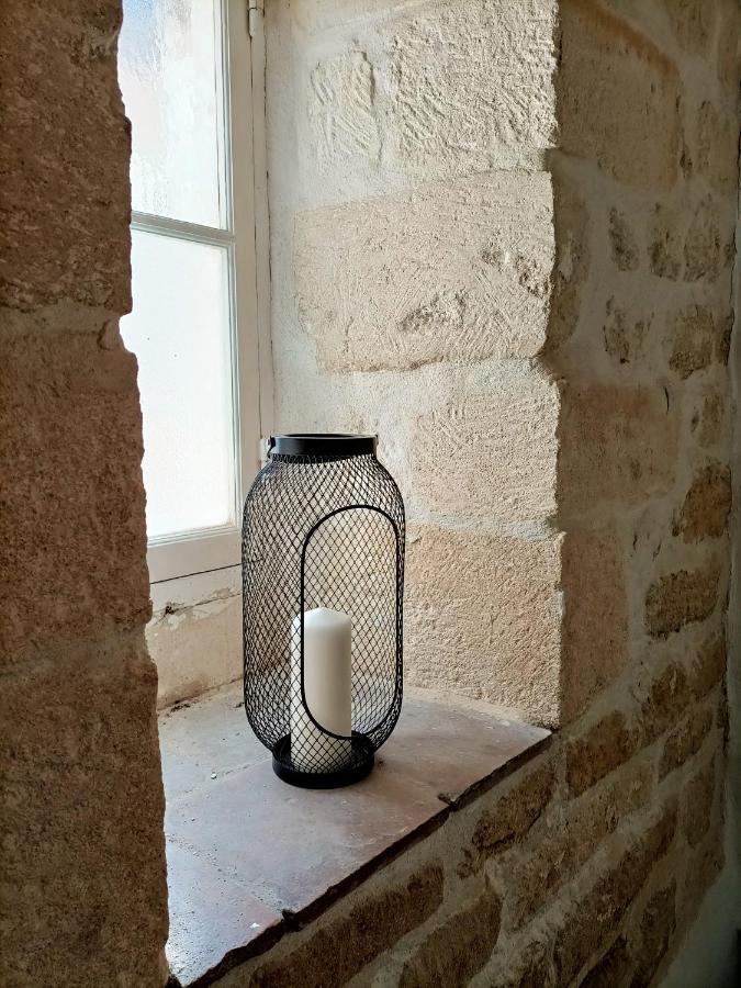 Maison Atypique Coeur De Village Historique Villeneuve-les-Avignon Bagian luar foto
