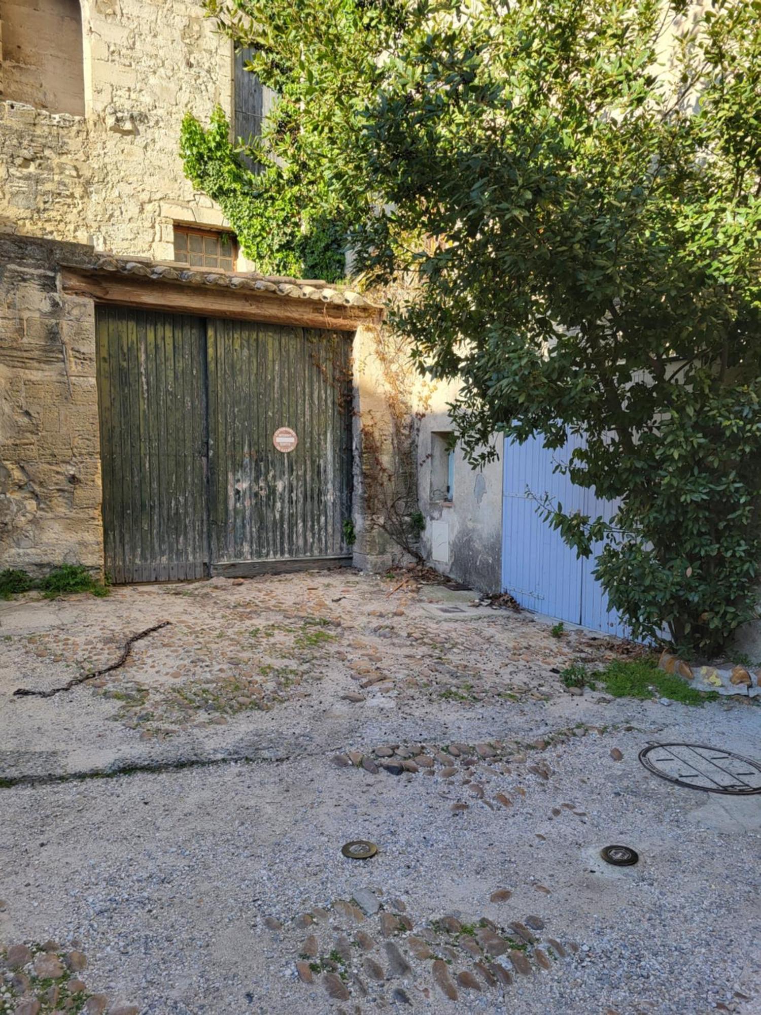 Maison Atypique Coeur De Village Historique Villeneuve-les-Avignon Bagian luar foto